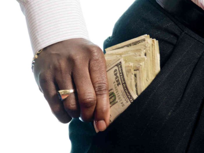 Get Rich Quick!! Do These 7 Things In Your 20s and Enjoy Your 30s As A Rich Person (READ)